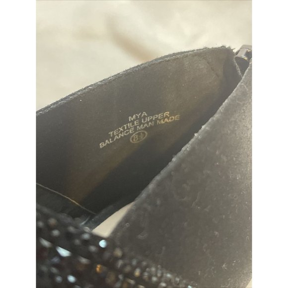 L Lorraine Black Lace Embellished Evening Wear Women’s Heels Sz 8.5 EUC - Picture 11 of 12